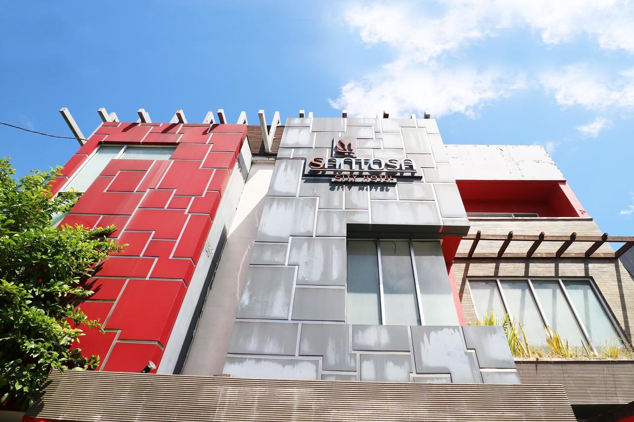Santosa City Hotel 丹帕沙 外观 照片